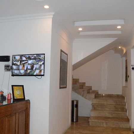 Standard Hotel And Resturant Srinagar  Exterior photo